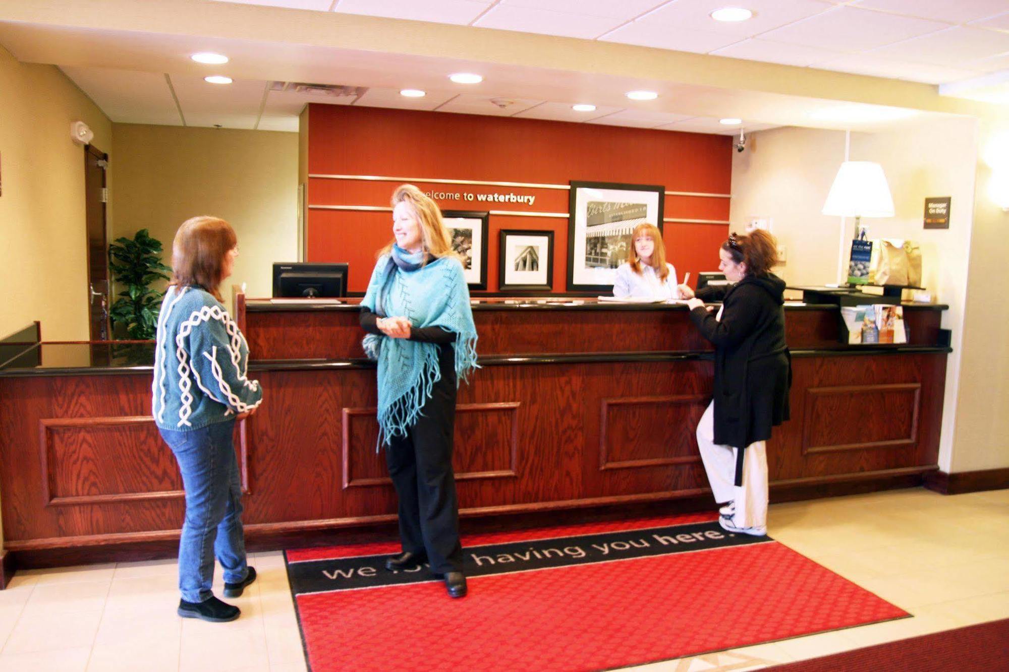 Hampton Inn Waterbury Interior foto